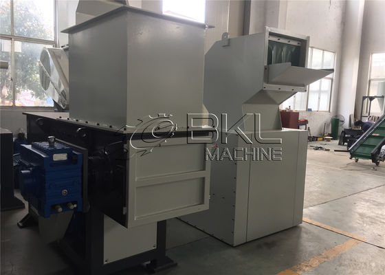 Plastic Lumps Blocks 30kw Single Shaft Shredder Machine Recycling 100mm